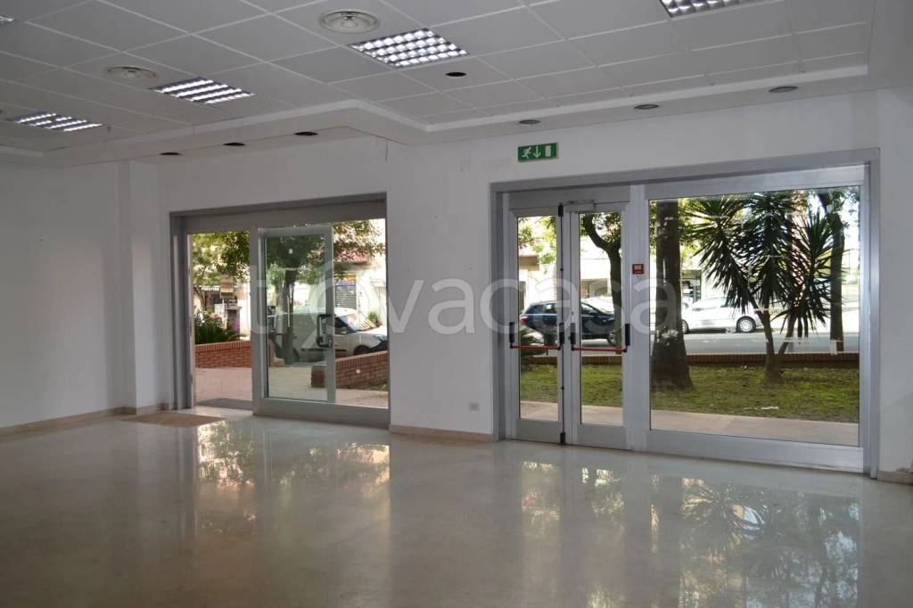 negozio in affitto a Caltagirone