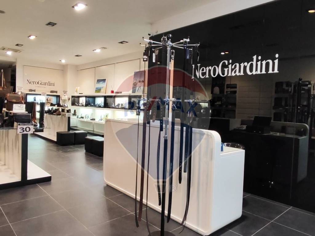 negozio in affitto a Caltagirone