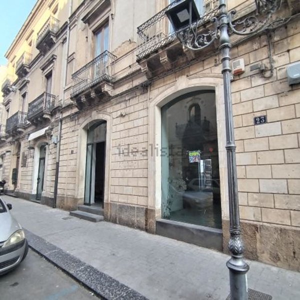 locale commerciale in affitto a Caltagirone