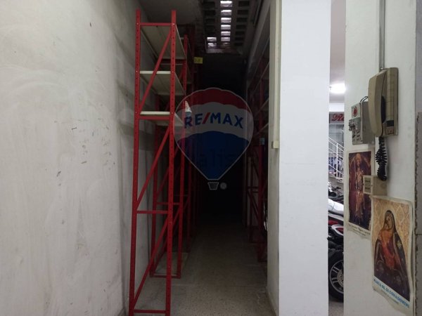 locale di sgombero in affitto a Caltagirone