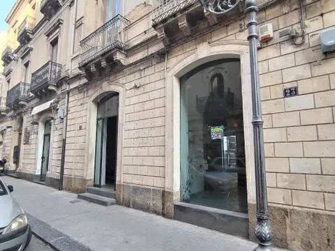 negozio in affitto a Caltagirone