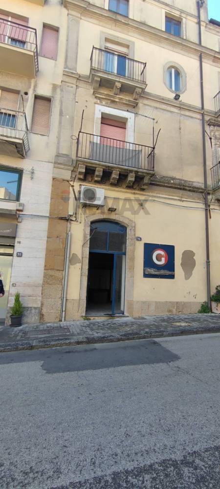 locale commerciale in affitto a Caltagirone in zona Signore del Soccorso