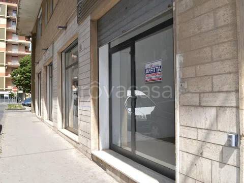 negozio in affitto a Caltagirone