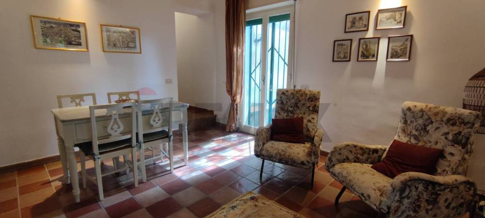 casa indipendente in affitto a Caltagirone