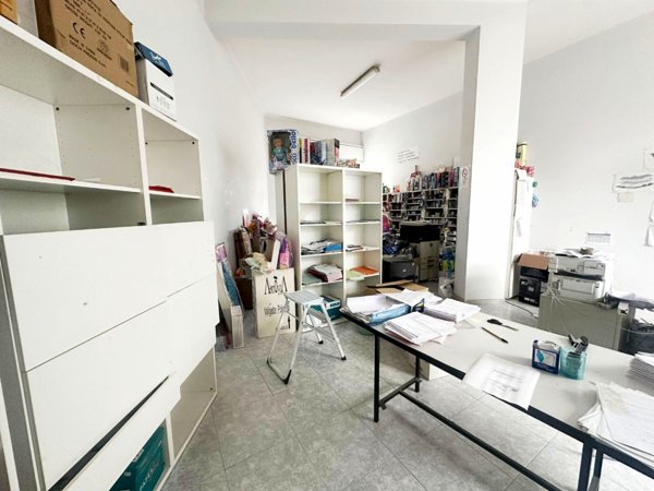 ufficio in affitto a Camporotondo Etneo