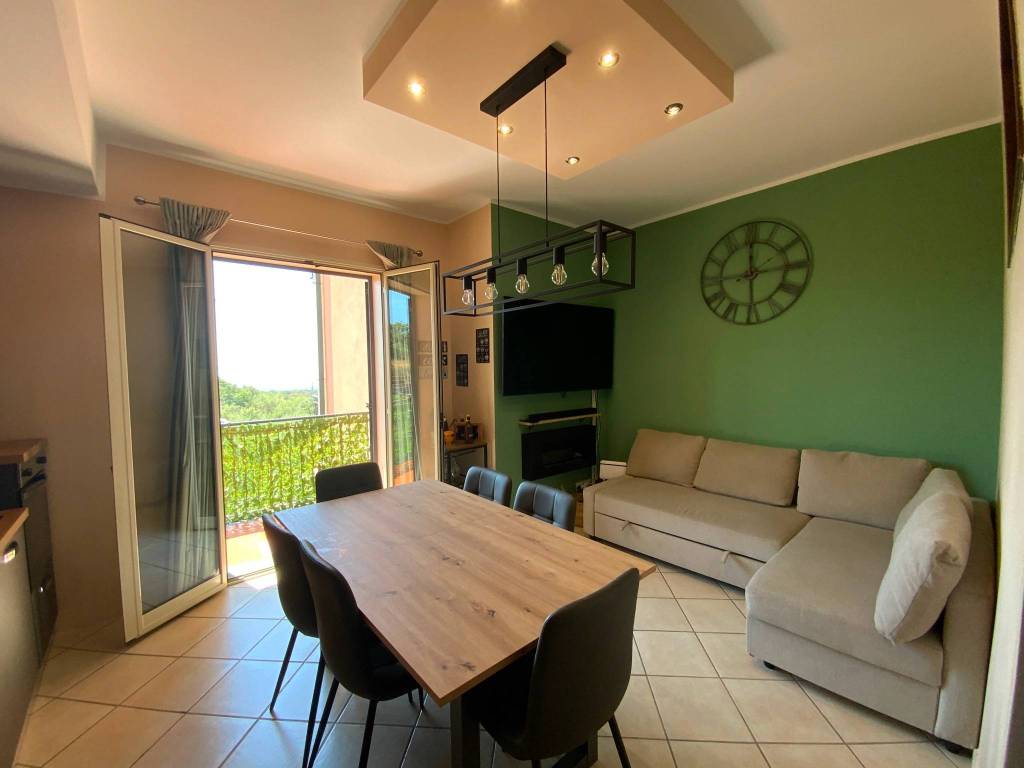 appartamento in affitto a Camporotondo Etneo