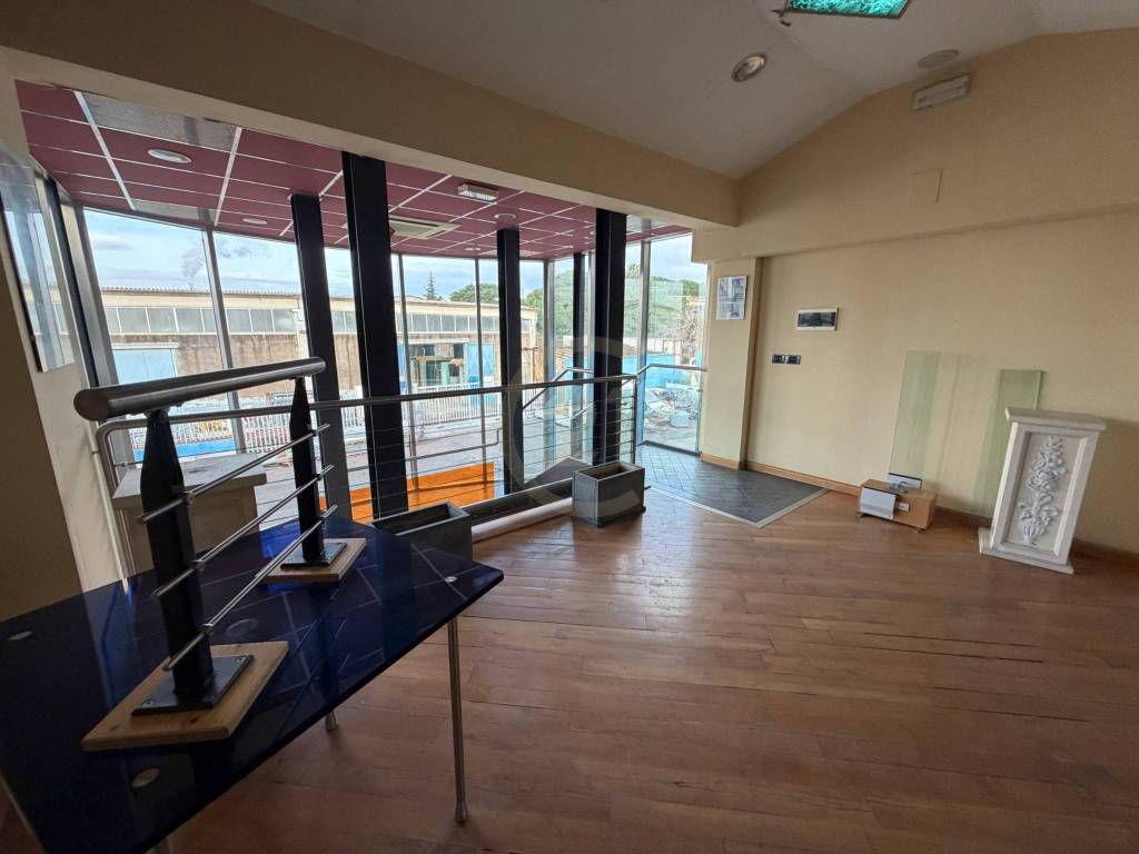 ufficio in affitto a Camporotondo Etneo in zona Piano Tavola