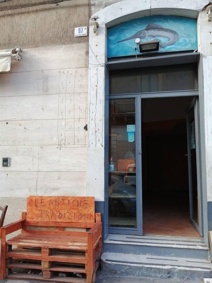 negozio in affitto a Catania in zona Picanello