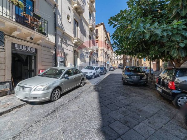 negozio in affitto a Catania in zona Centro Storico