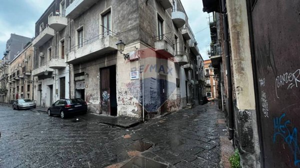 locale commerciale in affitto a Catania