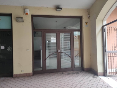 negozio in affitto a Catania