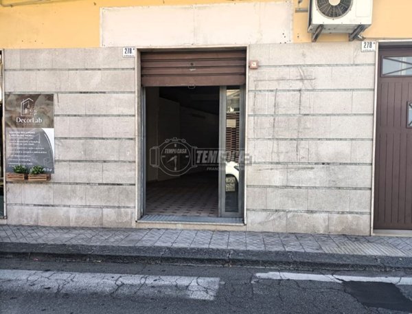 locale commerciale in affitto a Catania in zona Canalicchio
