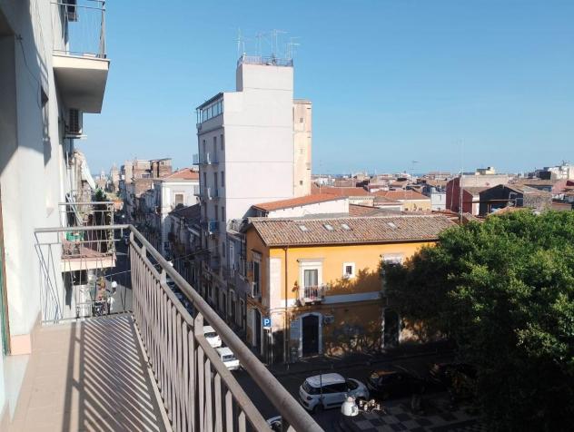 negozio in affitto a Catania in zona Centro Storico