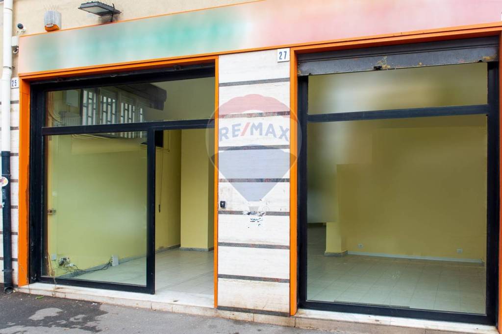 negozio in affitto a Catania