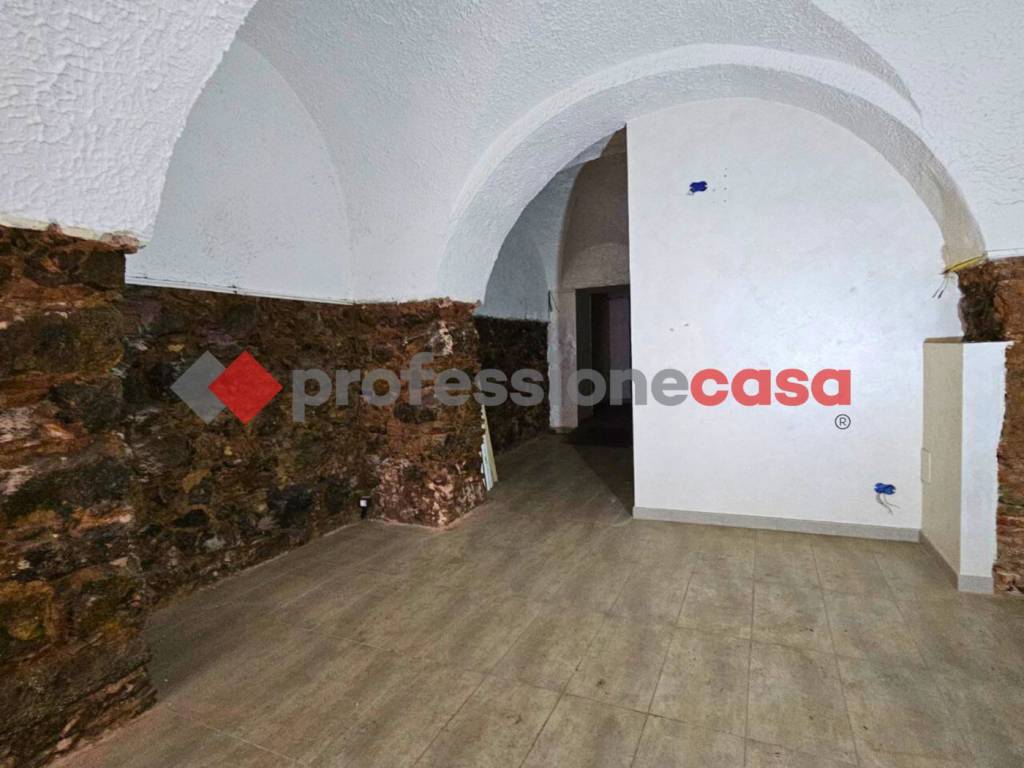 negozio in affitto a Catania in zona Centro Storico