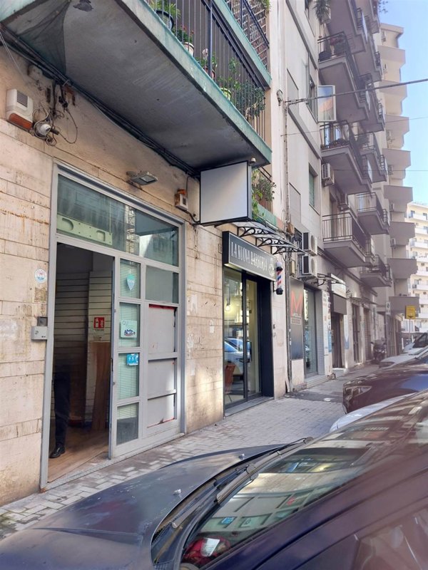 negozio in affitto a Catania
