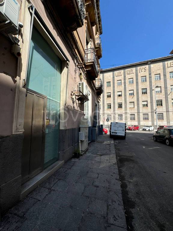 negozio in affitto a Catania