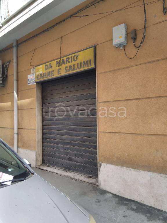 negozio in affitto a Catania