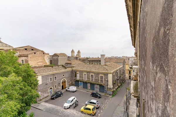 appartamento in affitto a Catania in zona Centro Storico