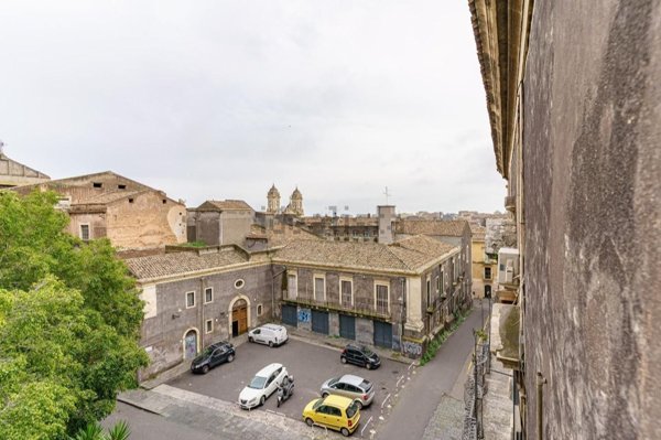 appartamento in affitto a Catania in zona Centro Storico