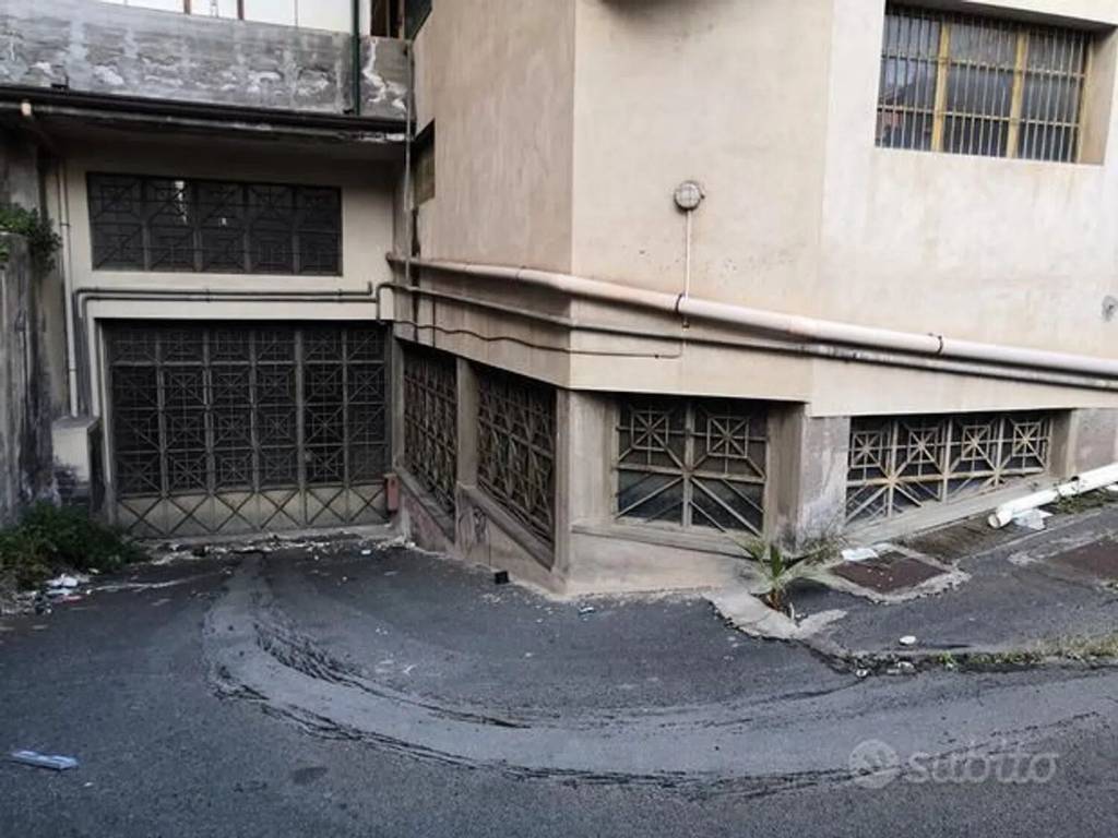 locale commerciale in affitto a Catania