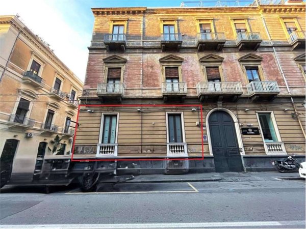 negozio in affitto a Catania