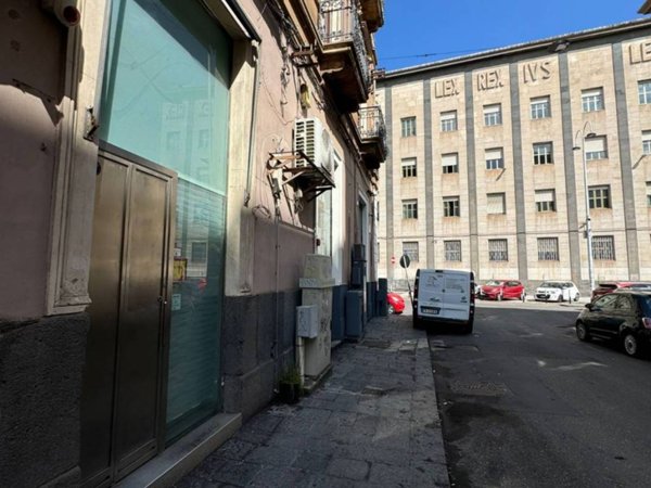 negozio in affitto a Catania