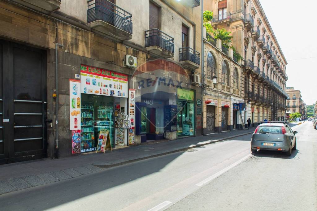 negozio in affitto a Catania