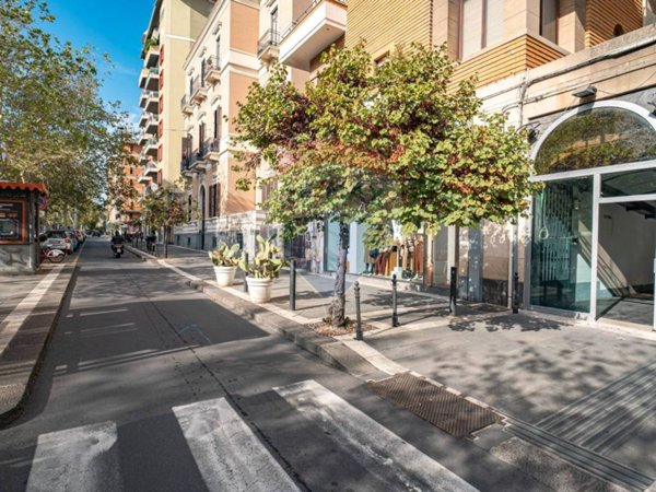 negozio in affitto a Catania