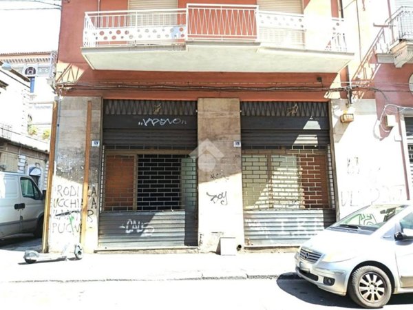 negozio in affitto a Catania in zona Centro Storico