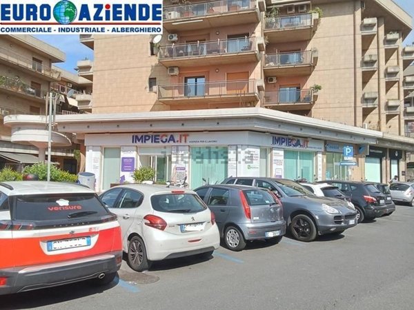 negozio in affitto a Catania