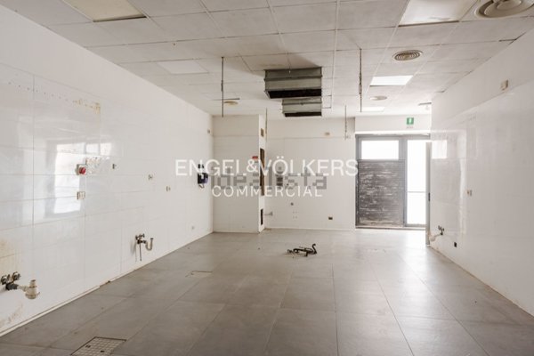 locale commerciale in affitto a Catania