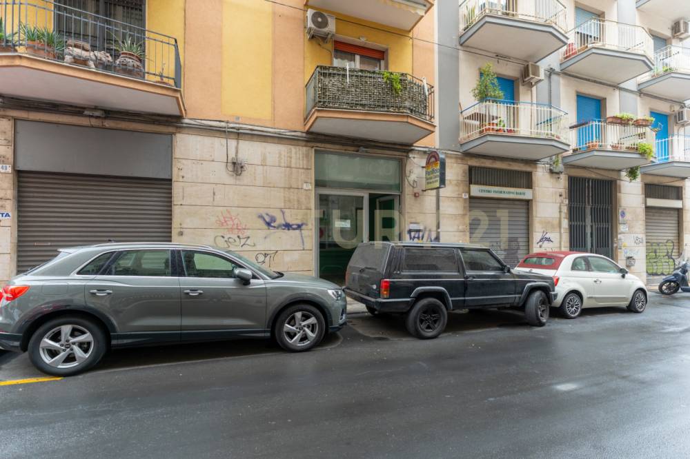 locale commerciale in affitto a Catania
