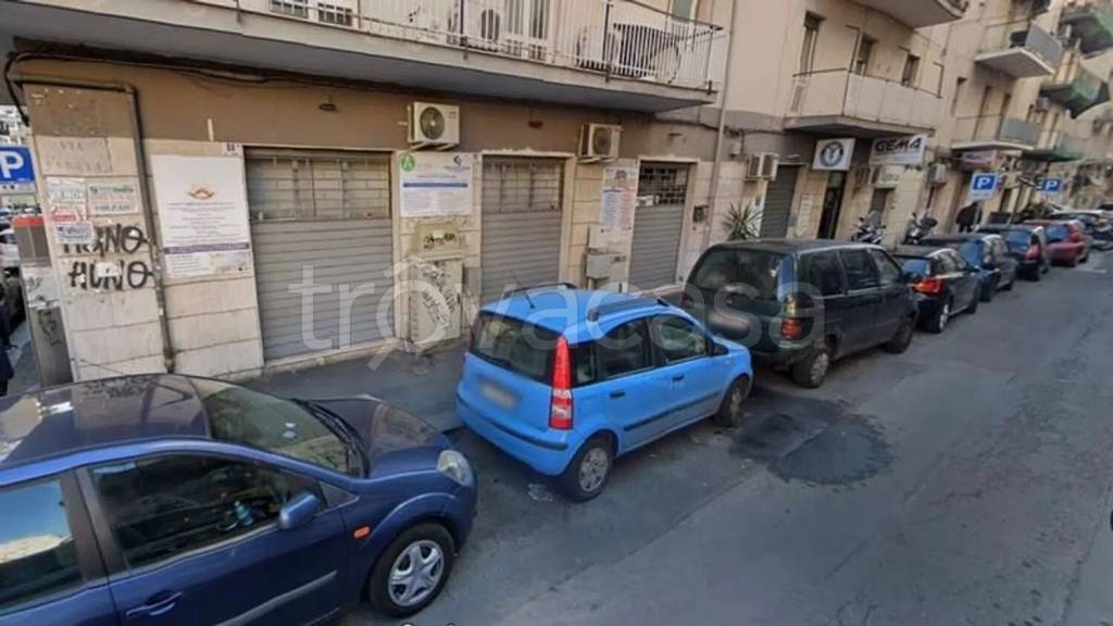 negozio in affitto a Catania