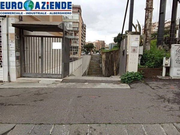 negozio in affitto a Catania in zona Picanello