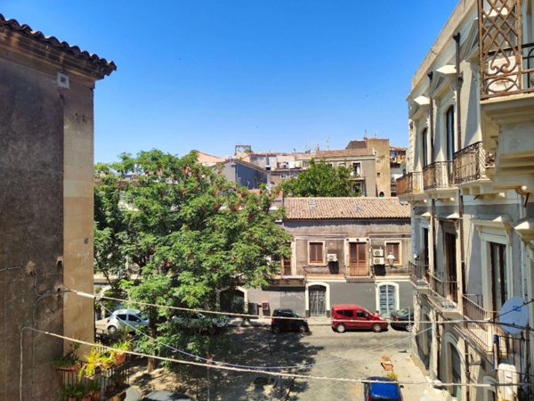 appartamento in affitto a Catania in zona Centro Storico