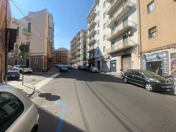 negozio in affitto a Catania in zona Centro Storico