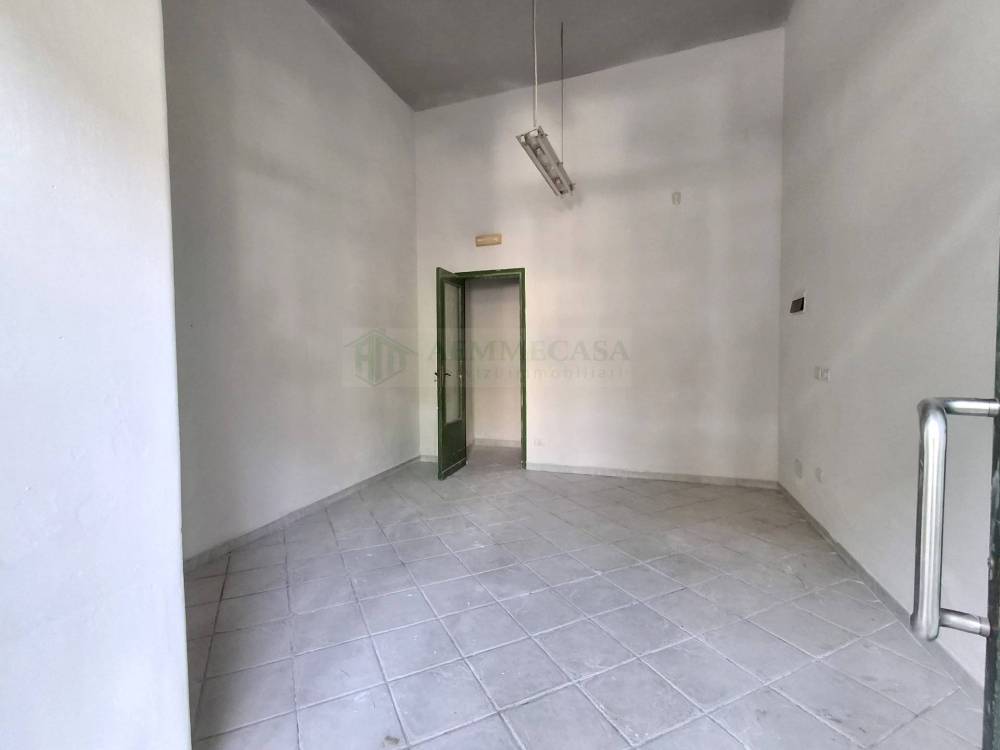 locale commerciale in affitto a Catania
