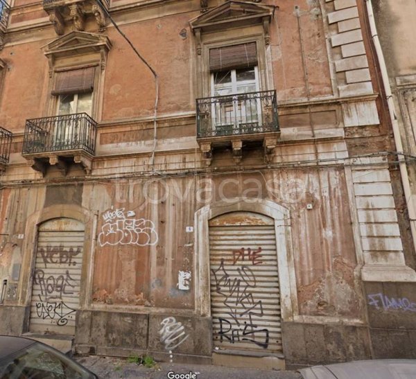 negozio in affitto a Catania in zona Centro Storico