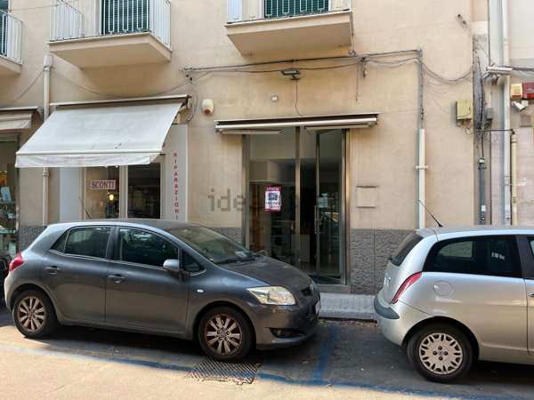 negozio in affitto a Catania