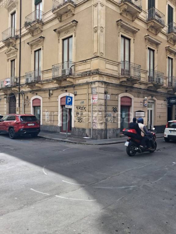 negozio in affitto a Catania