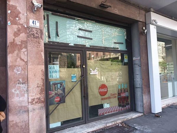 negozio in affitto a Catania