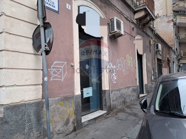locale commerciale in affitto a Catania in zona Centro Storico
