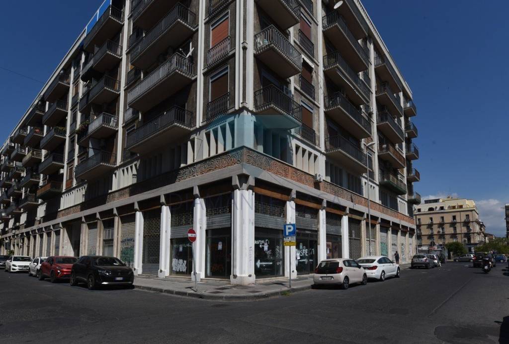 negozio in affitto a Catania in zona Centro Storico