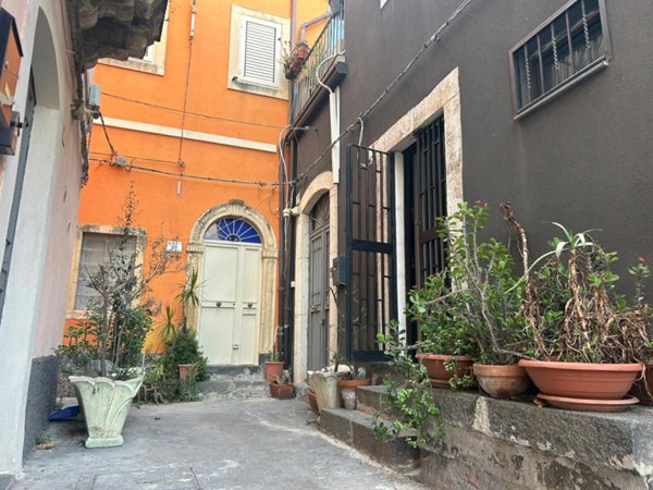 appartamento in affitto a Catania in zona Centro Storico