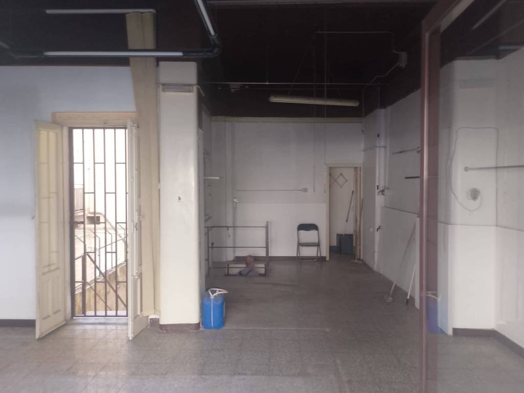 negozio in affitto a Catania