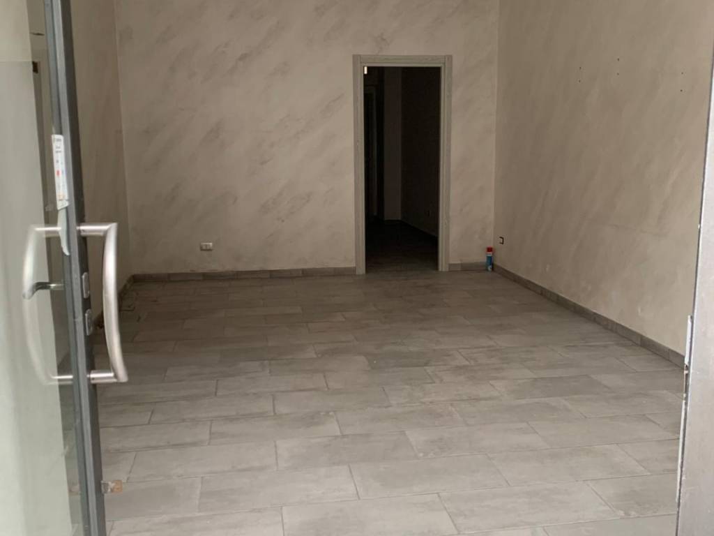 negozio in affitto a Catania in zona Cibali