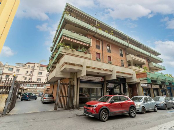 locale commerciale in affitto a Catania in zona Picanello