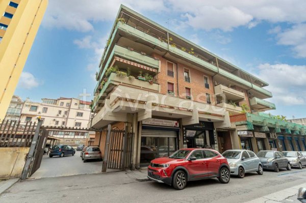 negozio in affitto a Catania