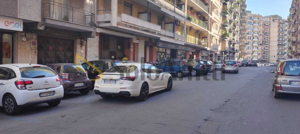 locale commerciale in affitto a Catania